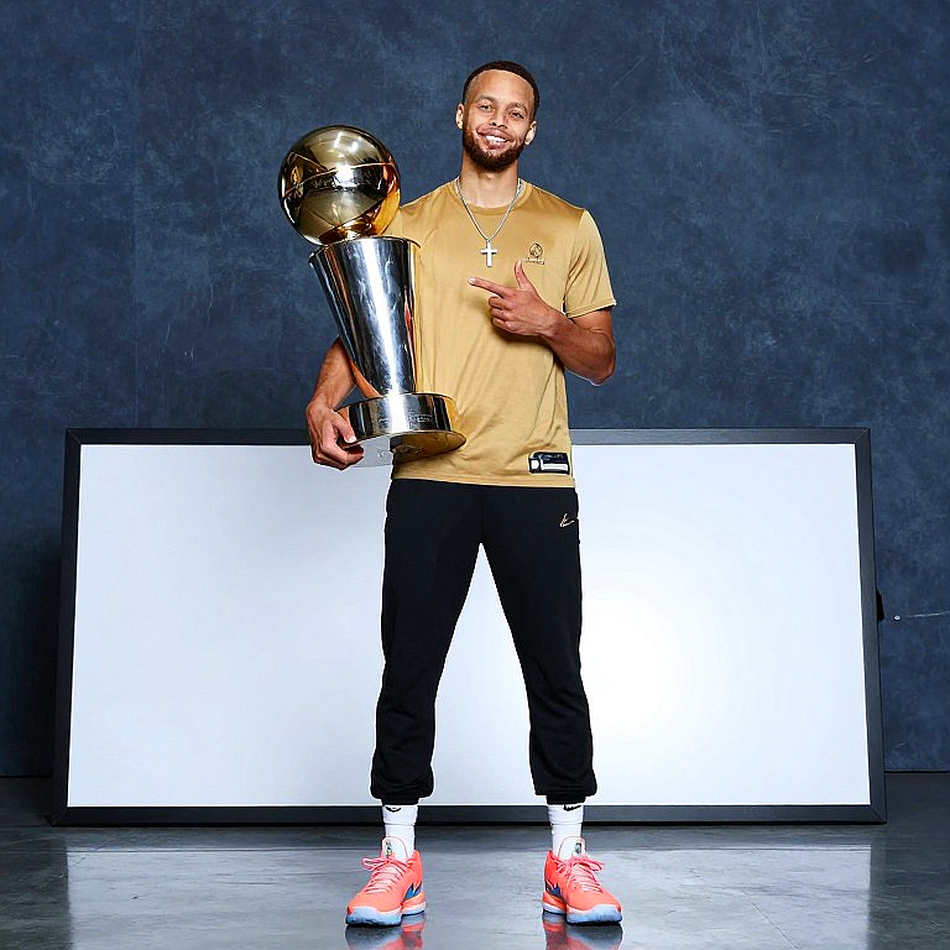 Điều khoản thứ hai: khi luật trần lương trở thành huấn luyện viên thứ sáu của NBA