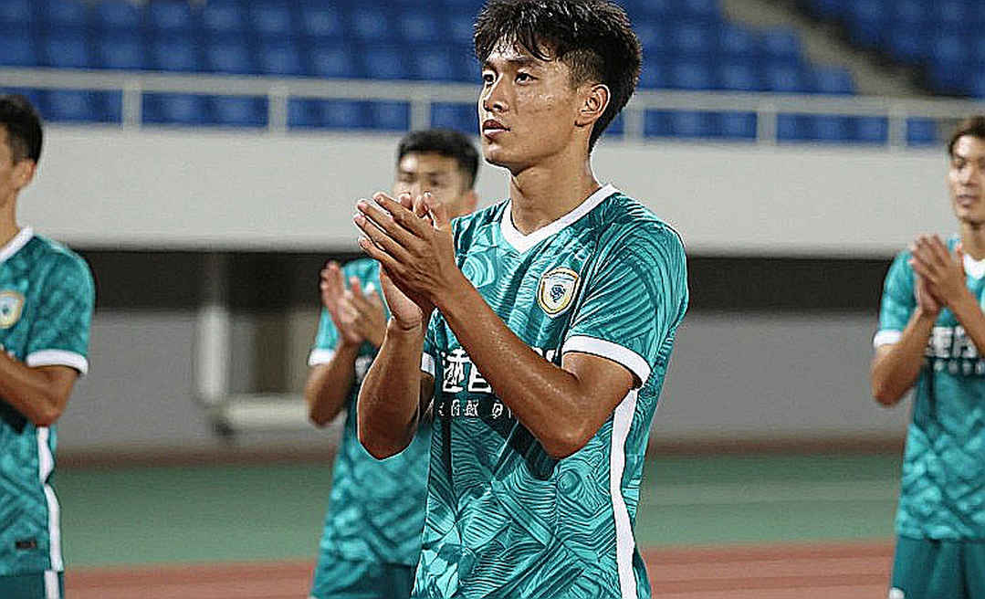 V.League và suất ngoại binh thứ tư: Bong bóng ngoại binh hay cuộc tái cấu trúc dòng tiền?